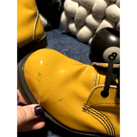 Dr Martens Patent Leather Mustard Yellow Steel Toed Boots size 8/EU 39 - Picture 6 of 9